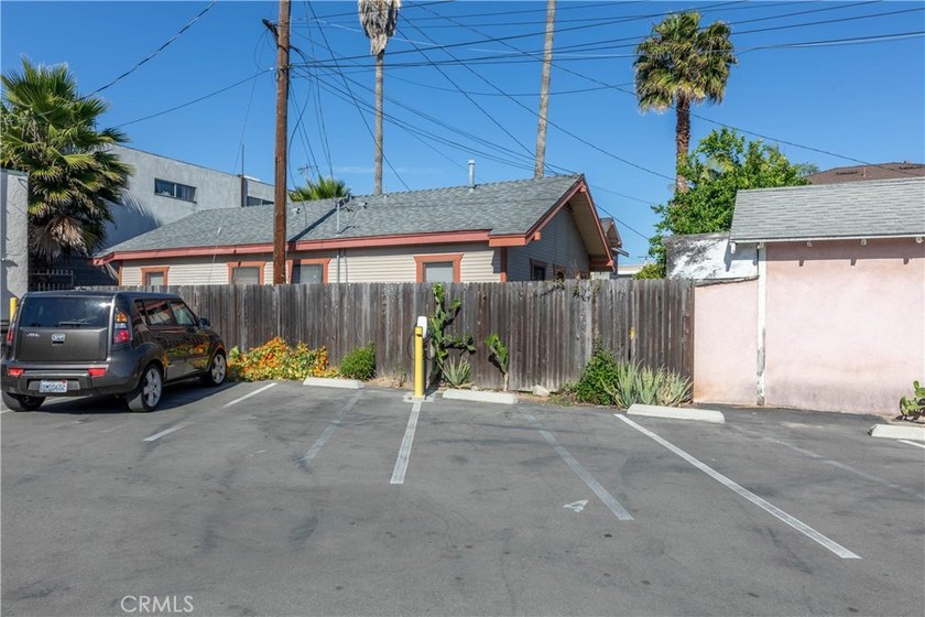 Welcome to your NEW Beach Studio , With it's own PARKING SPOT! - photo 21
