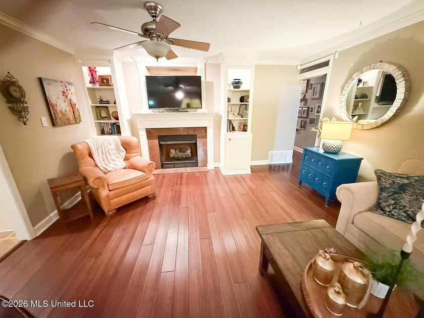 Honey, grab the fishing poles! This is the country retreat - photo 10