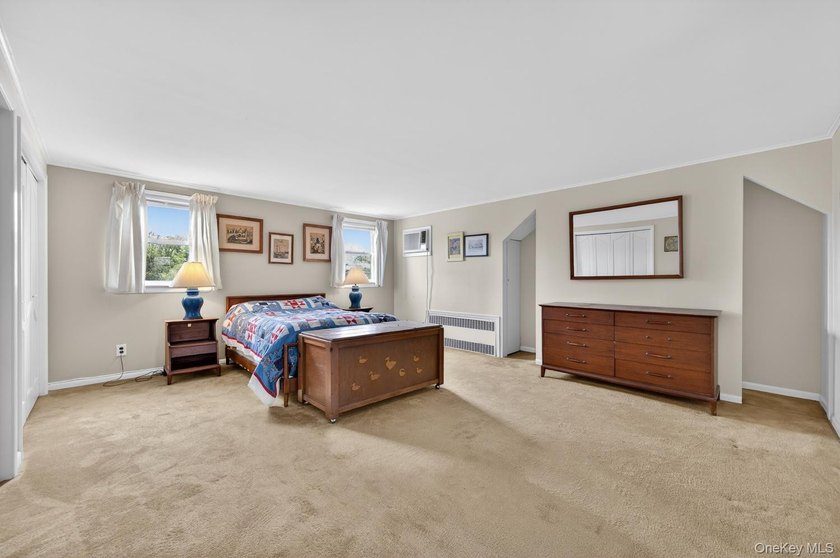 Welcome to 567 Pearl Street! This expansive and well maintained - photo 20