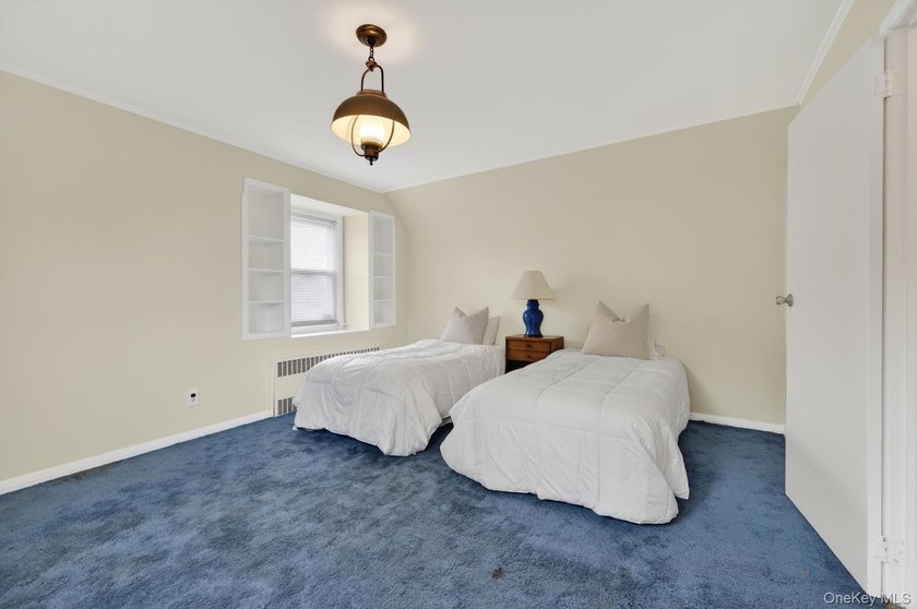 Welcome to 567 Pearl Street! This expansive and well maintained - photo 25