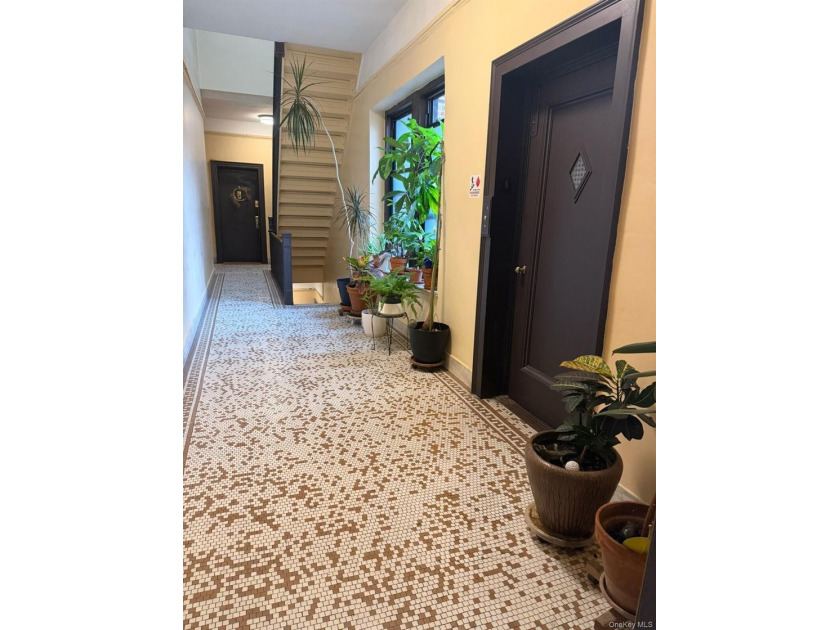 Charm, Convenience, and Community can all be found at 880 W - photo 11