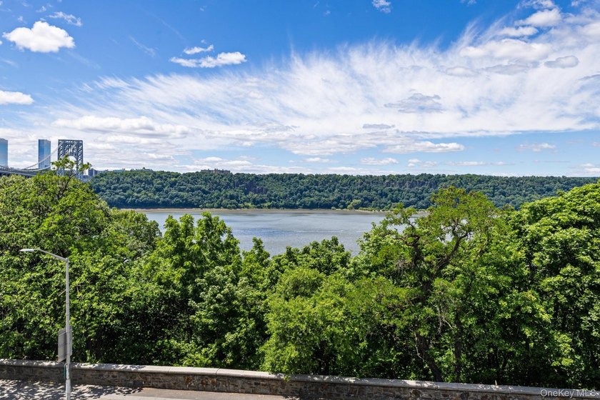 Charm, Convenience, and Community can all be found at 880 W - photo 15