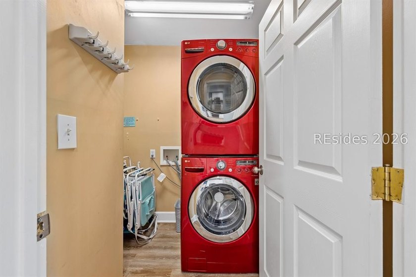 Enjoy the vacation lifestyle in this 2-bedroom, 2-bath villa at - photo 16