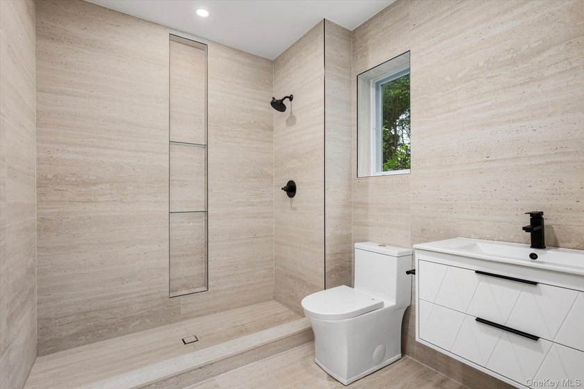 Turnkey home with style! Totally Renovated from Top to Bottom! - photo 25