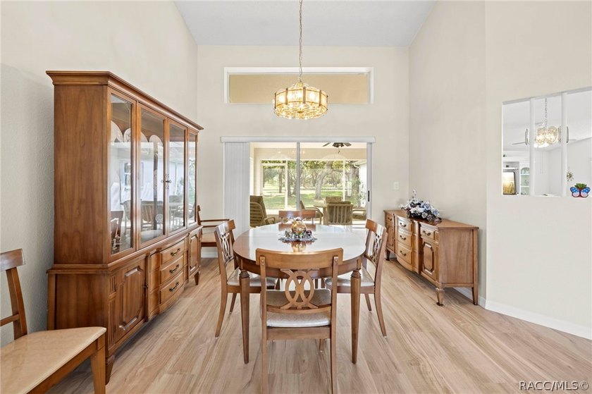 Priced to Sell! Move-in ready 3BR/2BA/2-car garage home in a - photo 4