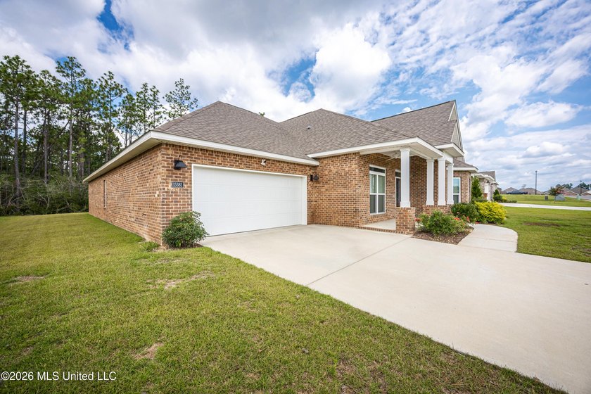 At over 3,000 square feet, the McKenzie boasts 5-bedrooms - photo 3