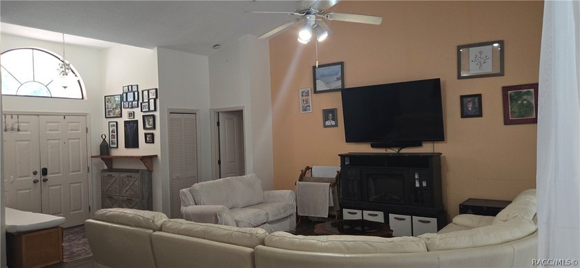 Updated and move-in ready, this affordable 3-bedroom, 2-bath - photo 5