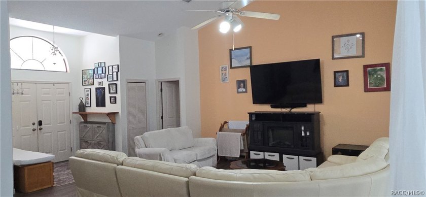 Updated and move-in ready, this affordable 3-bedroom, 2-bath - photo 6