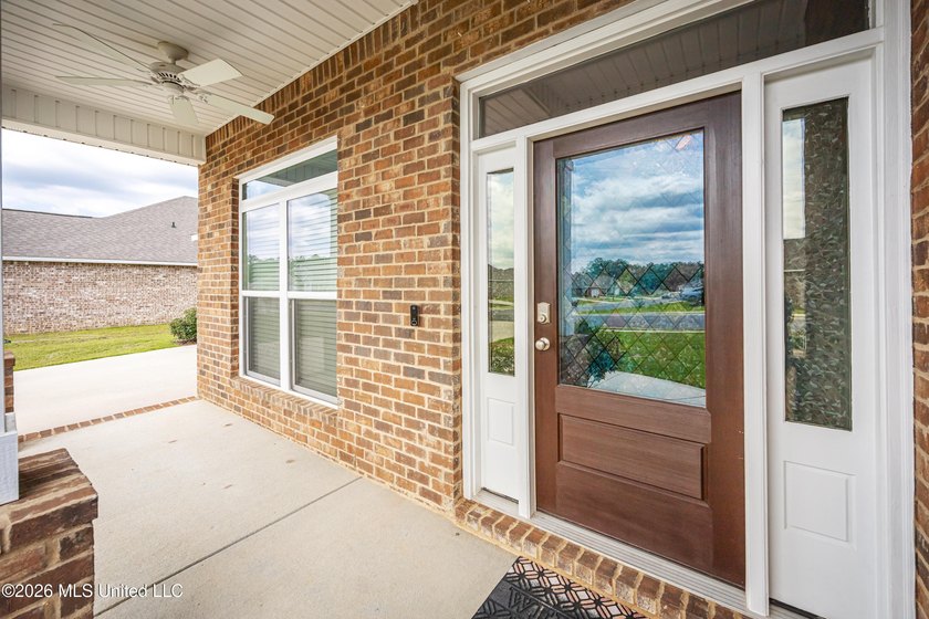 At over 3,000 square feet, the McKenzie boasts 5-bedrooms - photo 8