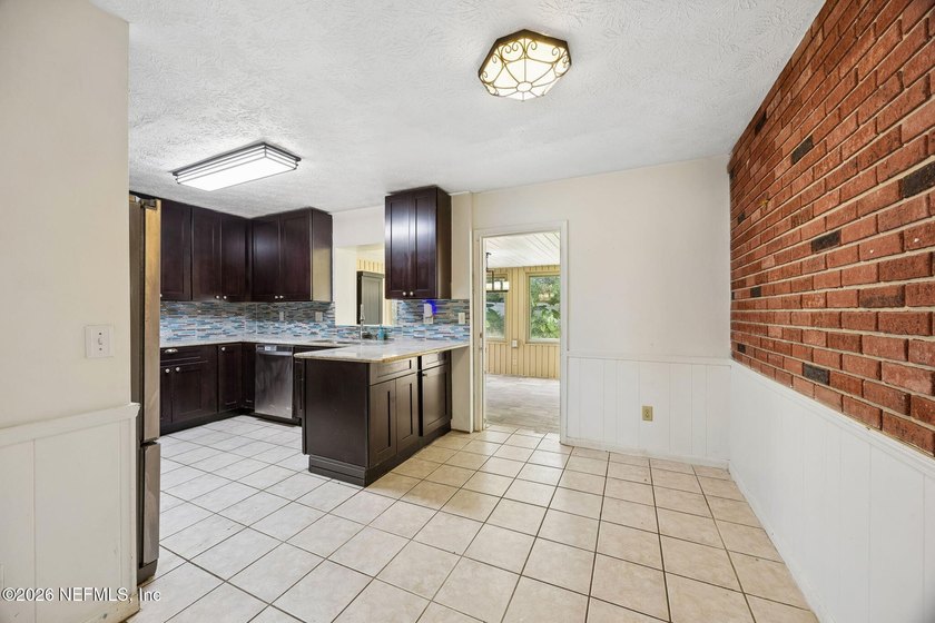 Enjoy Florida living at its best in this beautifully maintained - photo 8
