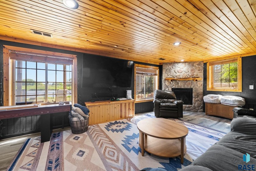 Nestled in one of Canton's most established neighborhoods, this - photo 20