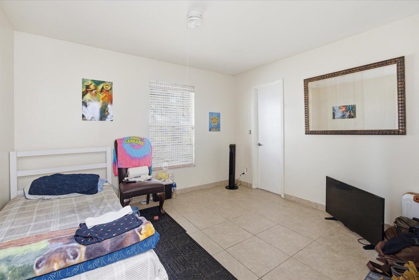 New Roof! Pool home! 3/2 plus bonus room! Huge backyard! Call - photo 17