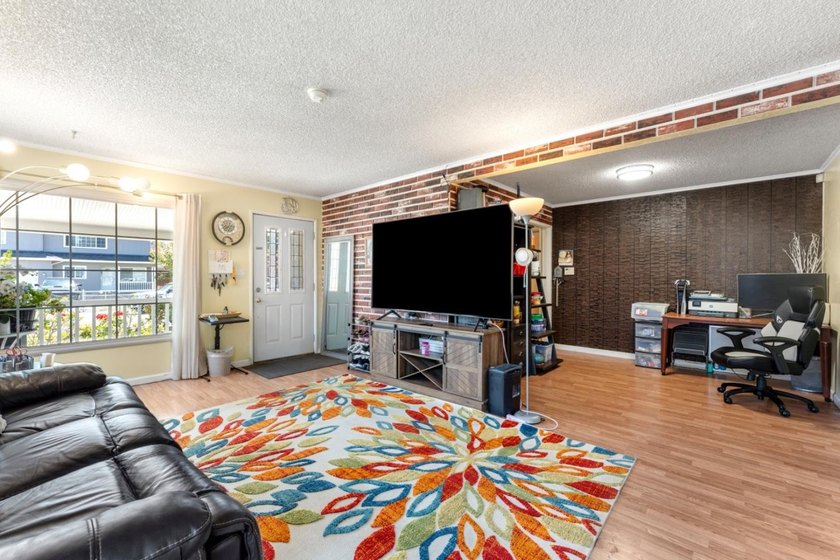 Welcome to 123 Gardenia Way in East Palo Alto, a spacious and - photo 7