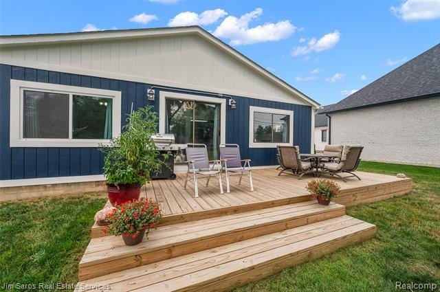 Welcome to waterfront living on Ardmore Park in St. Clair Shores - photo 6