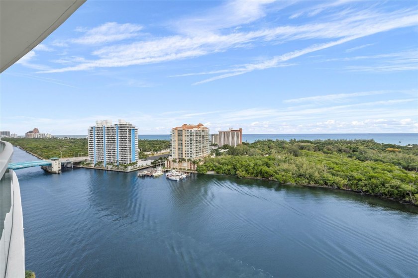 Experience luxury waterfront living at AquaBlu in Fort - photo 30