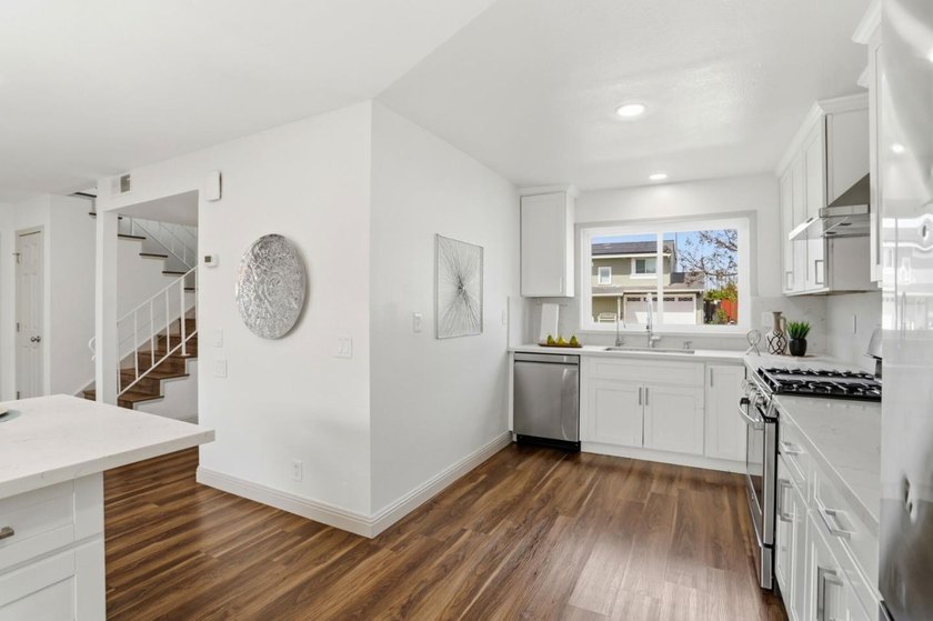 Exceptional value meets incredible versatility in this - photo 7