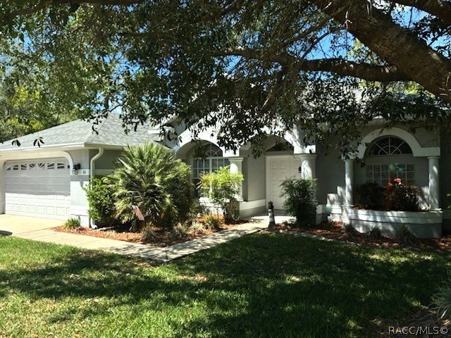 Welcome to this beautifully maintained 3-bedroom, 2-bathroom - photo 3