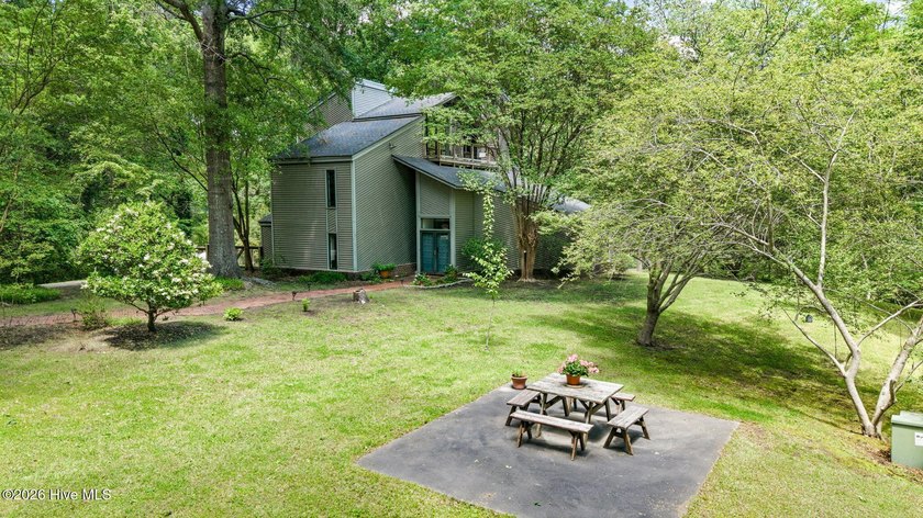 Escape to your own private retreat in the heart of Washington - photo 3