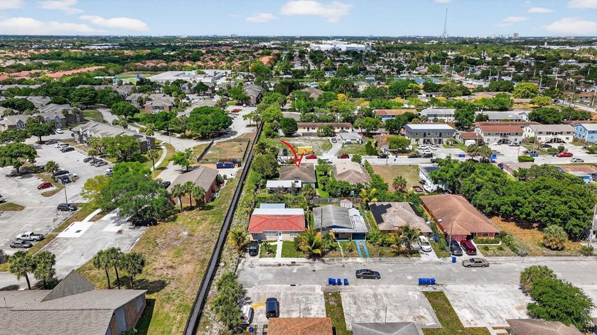 Completely upgraded home, which truly offers Florida living at - photo 44