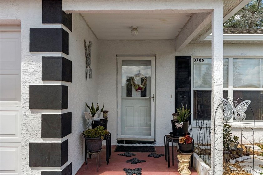 Great 3 Bedroom block home in nice area of Homosassa. Perfect - photo 4