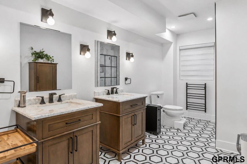 Welcome to this completely renovated Regency Gem! There is so - photo 23
