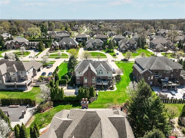 This stunning colonial in the highly sought-after Lake in the - photo 41