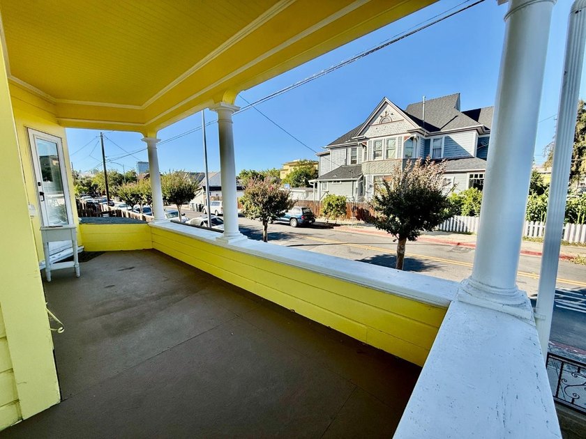 Charming 100+year Victorian home, borders San Jose and beautiful - photo 6