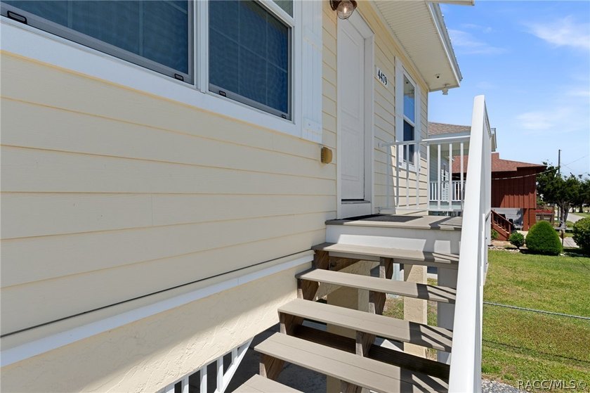 This Vacation Paradise Home on the Nature Coast is calling your - photo 10