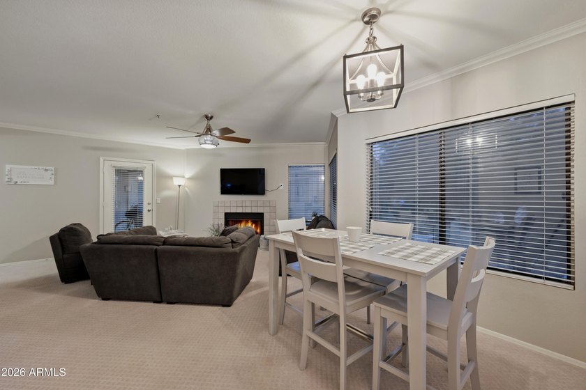 Welcome to this beautifully updated and very well maintained - photo 6