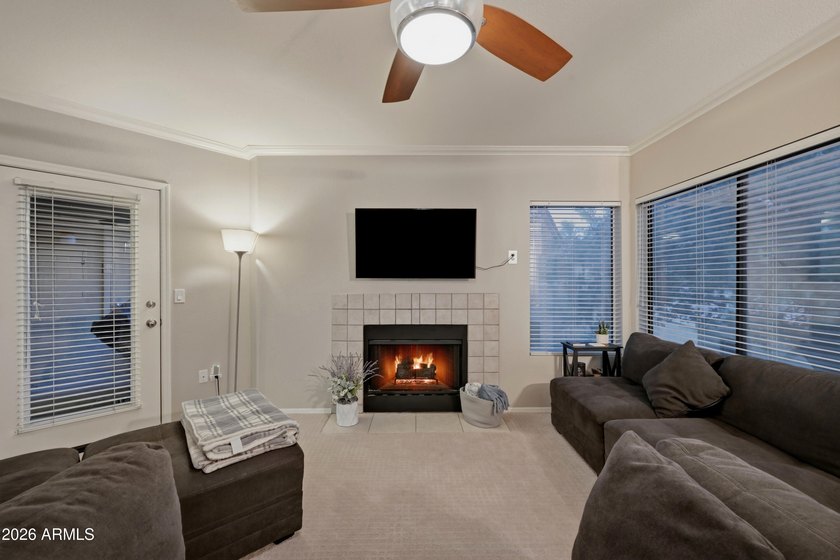 Welcome to this beautifully updated and very well maintained - photo 7
