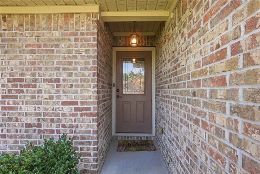 Some homes just feel right the moment you arrive, and 3958 - photo 6