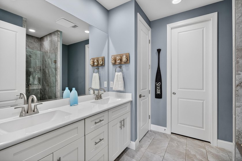 90 N Zander Way is a 4Br, 3.5Ba with a 2nd-floor bonus room - photo 11