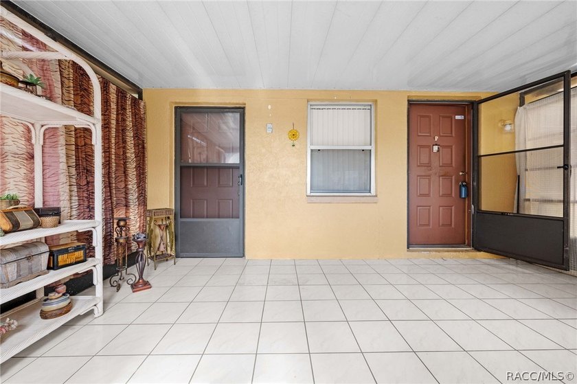25,000 price reduction! Charming and versatile, this 2-bedroom - photo 5