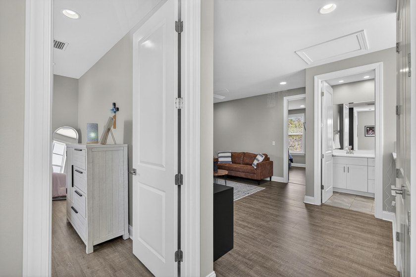90 N Zander Way is a 4Br, 3.5Ba with a 2nd-floor bonus room - photo 27