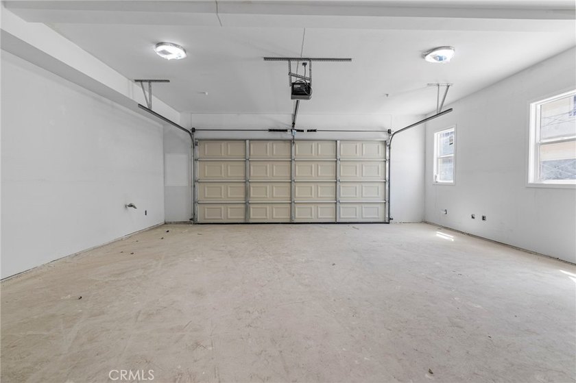 1014 W 223rd St 1 - photo 35
