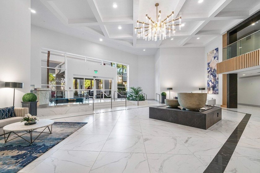 Located on the 3rd floor facing NE Boca Raton, 1 bedroom + den - photo 39