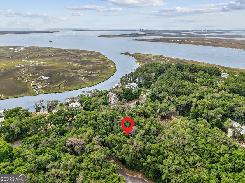 Gorgeous private lot on a quite cul-de-sac, in the prestigious - photo 4