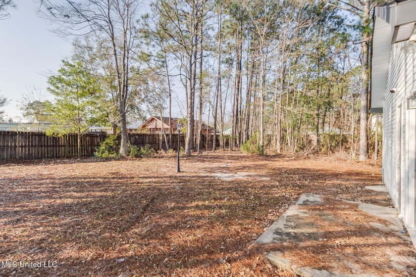 Updated, tenant-occupied property ideal for investors or buyers - photo 18
