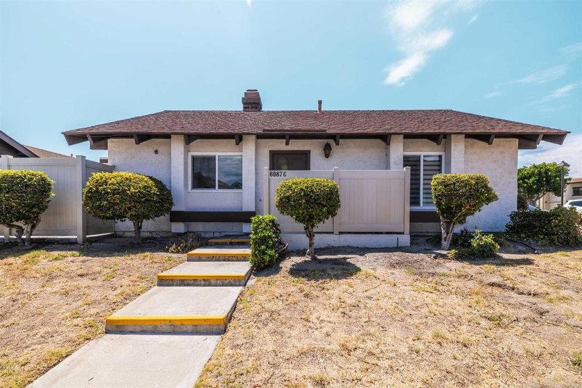 Move right into this beautifully maintained 2-bedroom - photo 12