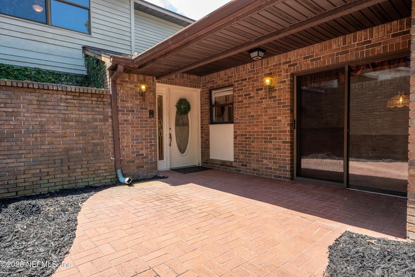 Rare opportunity in Eastpointe of Hidden Hills! This spacious - photo 3