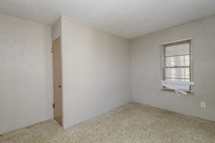 Don't miss out on owning this property with 100' of lake - photo 25