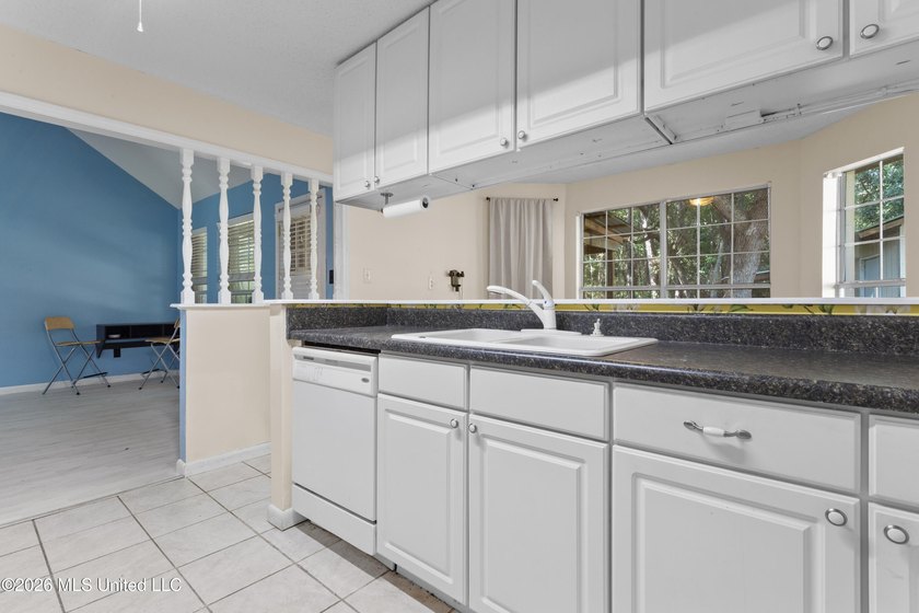 Welcome to 7020 Red Bud Lane in the highly sought-after Ocean - photo 8