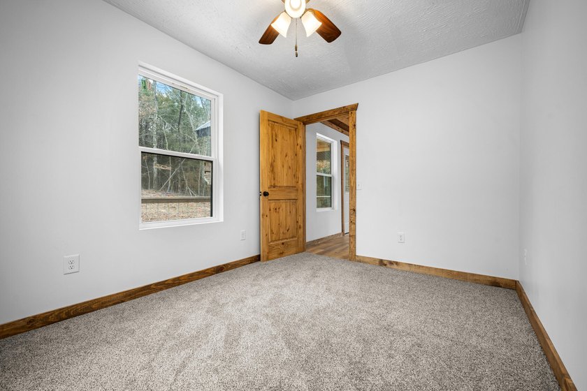 MOTIVATED SELLERS! Beautiful NEW CONSTRUCTION retreat on The - photo 20