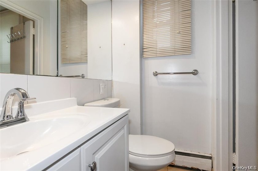 Discover Comfort And Convenience In This Spacious 2-Bedroom - photo 15