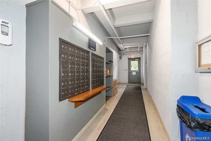 Discover Comfort And Convenience In This Spacious 2-Bedroom - photo 19