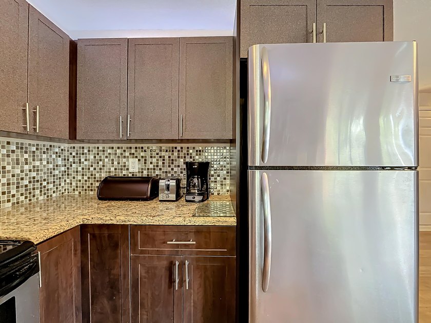 Amazing Opportunity! Updated 3 bedroom 2 bathroom single family - photo 14