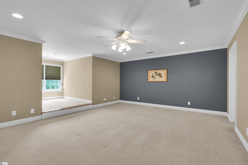 Spacious full-brick 4-bedroom, 3-bath home with a primary suite - photo 25