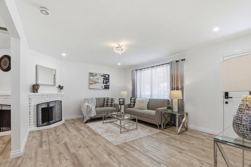 NORTH-EAST FACING Elegantly Updated HOME with FEEL-GOOD Factor - photo 6