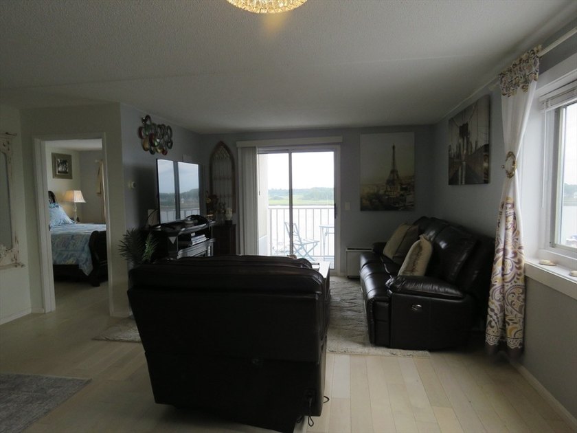 Waterfront! Magnificent panoramic views of Boston and Captain's - photo 6