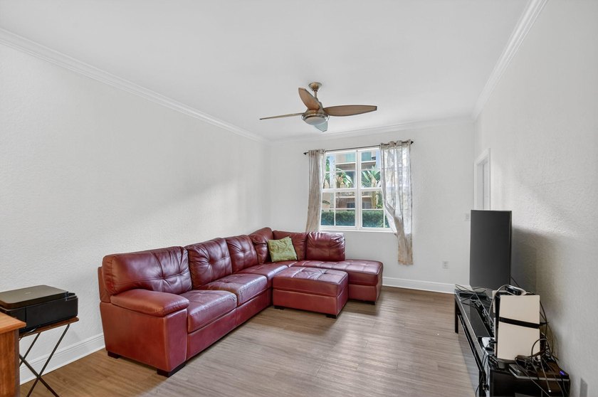 Embrace the pinnacle of West Palm living at Flagler Point! This - photo 10